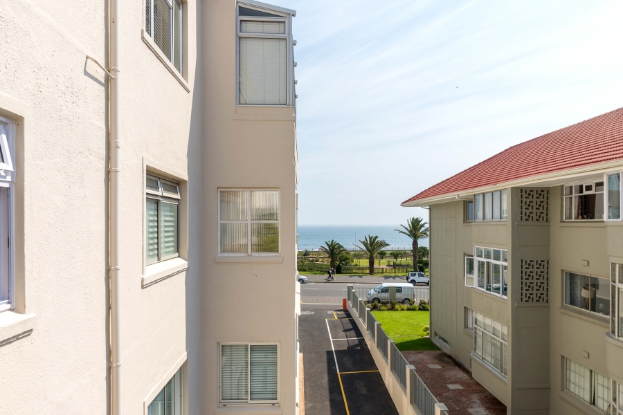 To Let 2 Bedroom Property for Rent in Mouille Point Western Cape